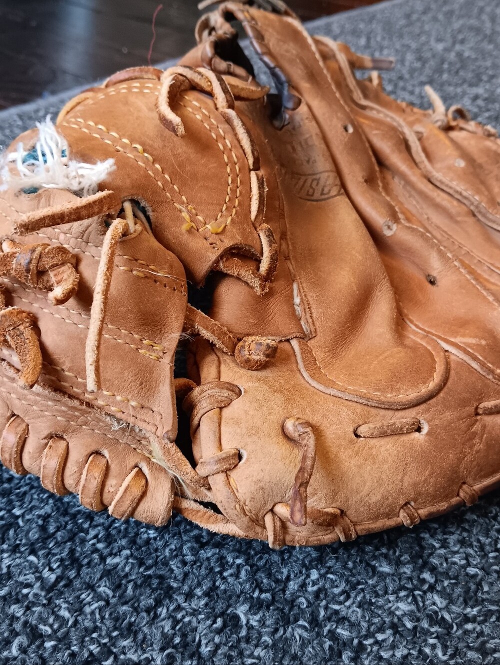 USA Rawlings Vintage Johnny Bench Leather Catchers Mitt, Baseball, Sports Glove - Picture 13 of 16
